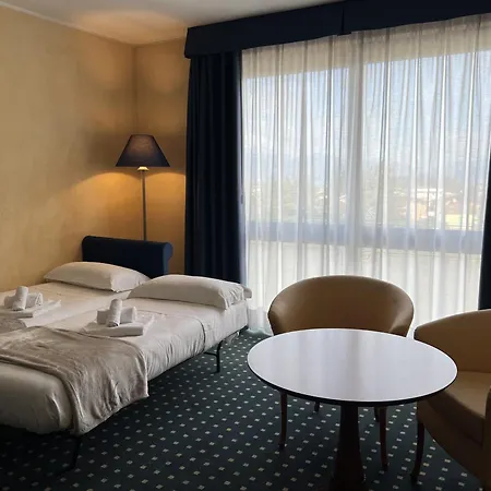 Maria 4* Дезенцано-дель-Гарда